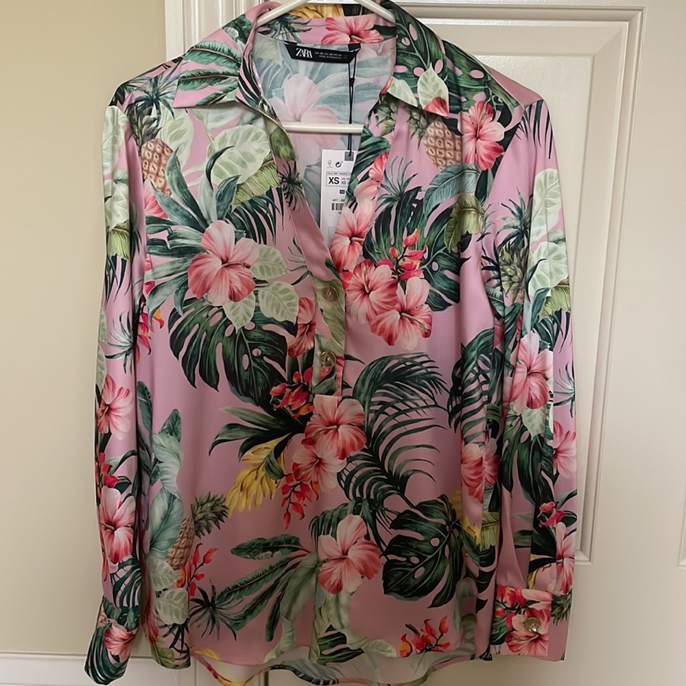 🌴🌺 NWT Zara Button Down Tropical Print Satin Shirt